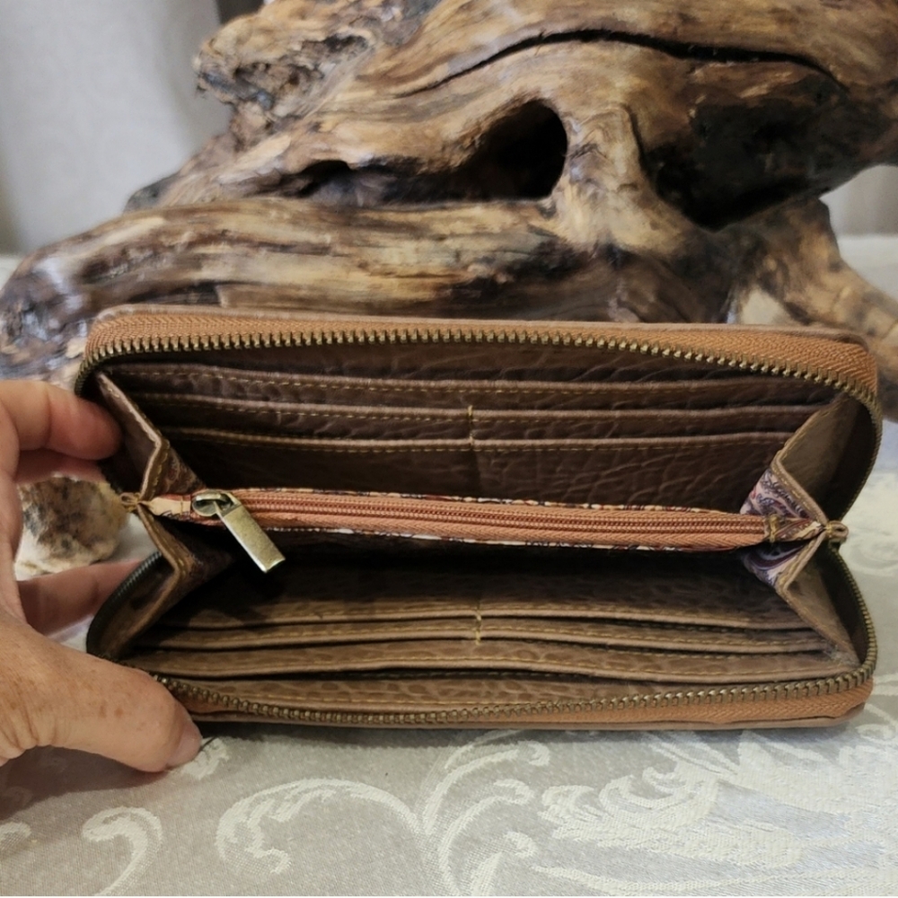 Brown Owl Wallet - Picture 7 of 12